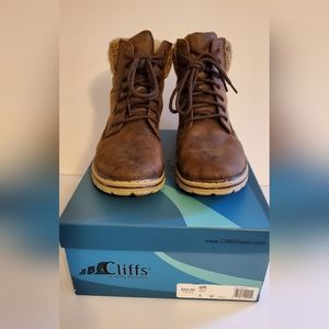 Women's Boots Cliffs by White Mountain